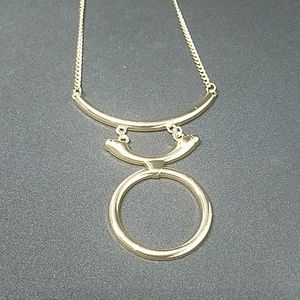 paparazzi Jewelry - NWT Paparazzi Gold Necklace & Earrings Set paparazzi Jewelry - NWT Paparazzi Gold Necklace & Earrings Set